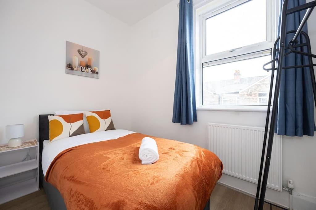 Bright & Modern 3 Bedroom Old Trafford Home Manchester Esterno foto